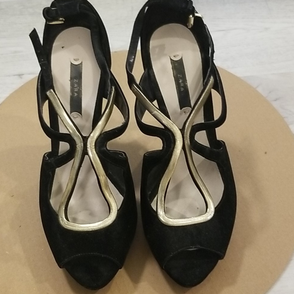 Zara black velvet heels